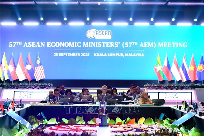 Quang cảnh Hội nghị AEM-57. Ảnh: TTXVN phát
