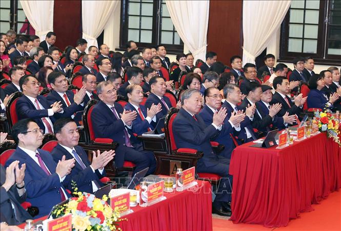 Tổng Bí thư Tô Lâm và các đồng chí Lãnh đạo, nguyên Lãnh đạo Đảng, Nhà nước dự Đại hội. Ảnh: Thống Nhất – TTXVN