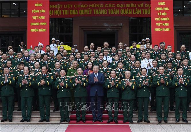 Tổng Bí thư Tô Lâm và các đại biểu. Ảnh: Trọng Đức - TTXVN