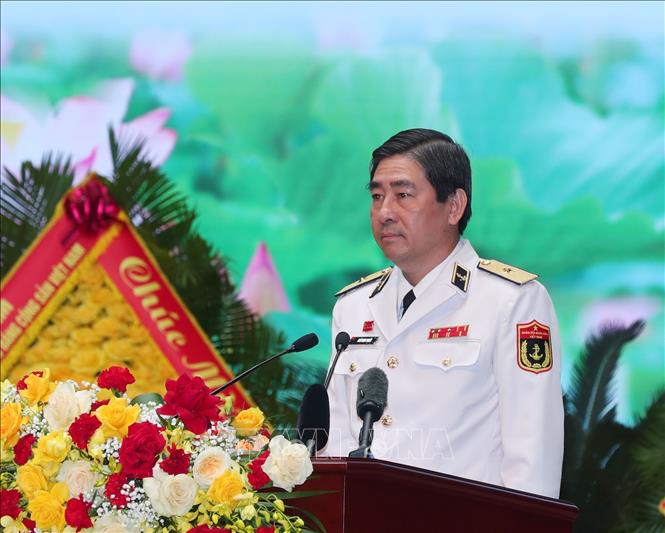 Thiếu tướng Ngô Minh Thuấn, Tư lệnh Binh đoàn 20 báo các thành tích của Binh đoàn trước Đại hội. Ảnh: Trọng Đức - TTXVN