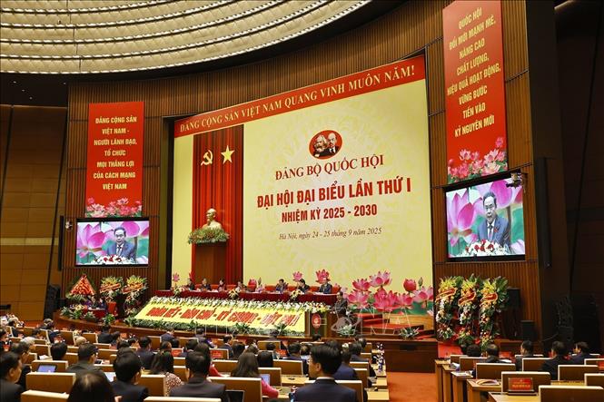 Đồng chí Trần Thanh Mẫn, Ủy viên Bộ Chính trị, Bí thư Đảng ủy Quốc hội, Chủ tịch Quốc hội đọc Diễn văn khai mạc Đại hội. Ảnh: Doãn Tấn - TTXVN