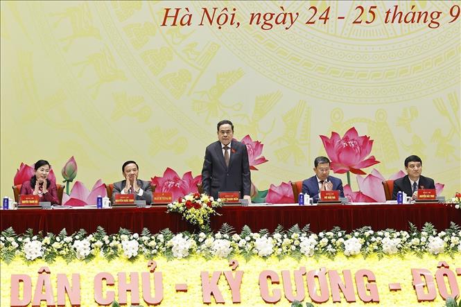 Đồng chí Trần Thanh Mẫn, Ủy viên Bộ Chính trị, Bí thư Đảng ủy Quốc hội, Chủ tịch Quốc hội chủ trì và điều hành Đại hội. Ảnh: Doãn Tấn - TTXVN
