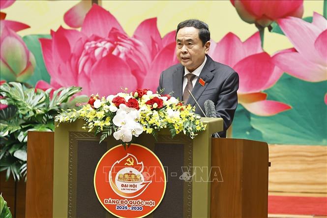 Chủ tịch Quốc hội Trần Thanh Mẫn đọc Diễn văn bế mạc Đại hội. Ảnh: Doãn Tấn - TTXVN