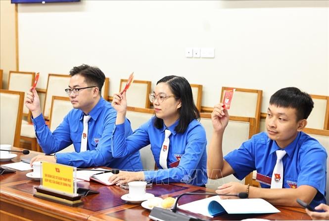 Các đại biểu biểu quyết tại Đại hội. Ảnh: Minh Đức – TTXVN