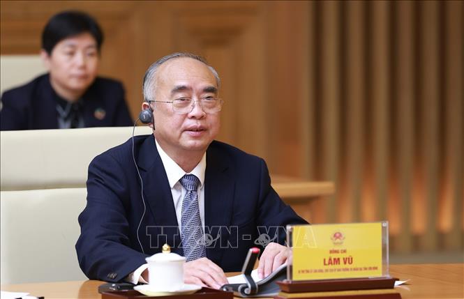 Đồng chí Lâm Vũ, Bí thư Tỉnh ủy Sơn Đông (Trung Quốc) phát biểu. Ảnh: Dương Giang-TTXVN 
