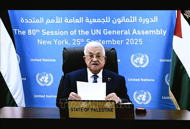 Tổng thống Palestine Mahmoud Abbas phát biểu qua video tại Phiên thảo luận cấp cao của Đại hội đồng Liên hợp quốc khoá 80 ở New York (Mỹ) ngày 25/9/2025. Ảnh: THX/TTXVN