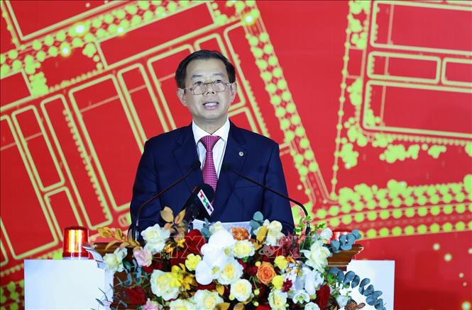 Ông Nguyễn Việt Quang, Phó Chủ tịch HĐQT Tập đoàn Vingroup phát biểu. Ảnh: Dương Giang-TTXVN