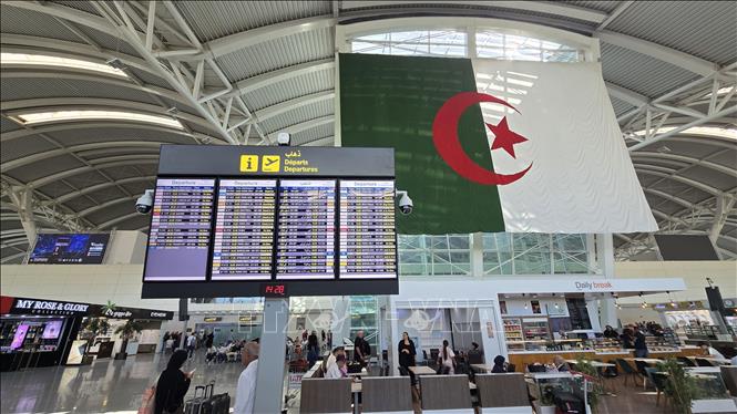  Sân bay Houari Boumediene. Ảnh: Nguyễn An - PV TTXVN tại Algeria 