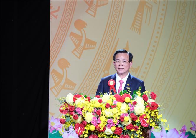 Ông Hồ Văn Mười, Chủ tịch UBND tỉnh Lâm Đồng phát động phong trào thi đua giai đoạn 2025 – 2030 với chủ đề “ Thi đua đổi mới, sáng tạo, phát huy tiềm năng, chung sức đồng lòng, xây dựng tỉnh Lâm Đồng phát triển nhanh, bền vững”. Ảnh: Nguyễn Dũng – TTXVN