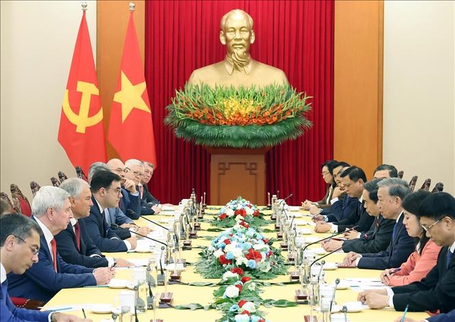 Tổng Bí thư Tô Lâm tiếp Chủ tịch Duma Quốc gia Nga Vyacheslav Volodin. Ảnh: Thống Nhất – TTXVN
