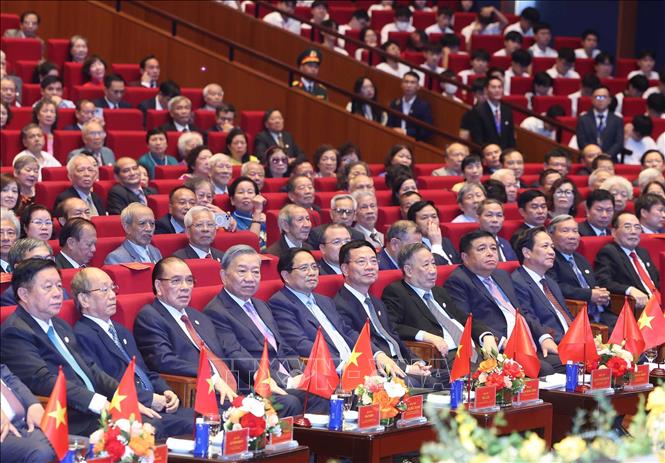 Tổng Bí thư Tô Lâm, Thủ tướng Phạm Minh Chính cùng các đồng chí Lãnh đạo, nguyên Lãnh đạo Đảng, Nhà nước dự buổi lễ. Ảnh: Thống Nhất - TTXVN