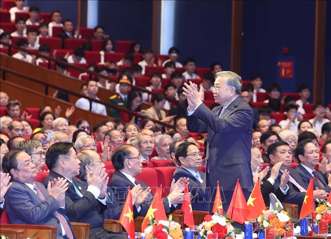 Tổng Bí thư Tô Lâm dự Lễ kỷ niệm 80 năm ngành Bưu chính và Viễn thông, 66 năm ngành Khoa học và Công nghệ. Ảnh: Thống Nhất - TTXVN