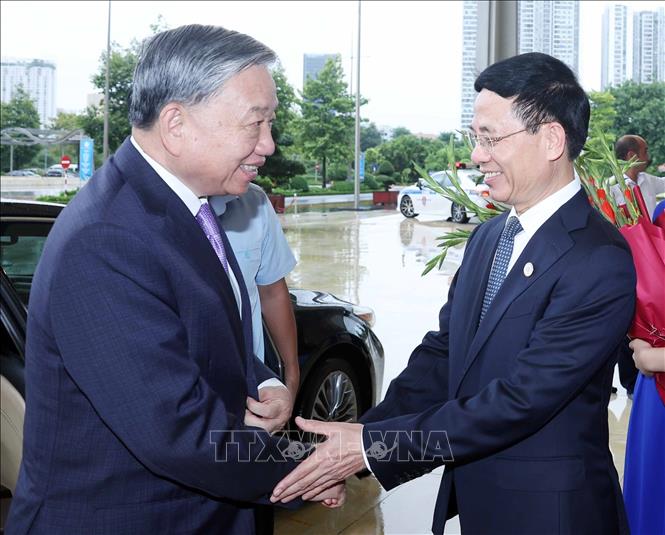Tổng Bí thư Tô Lâm đến dự Lễ kỷ niệm 80 năm ngành Bưu chính và Viễn thông, 66 năm ngành Khoa học và Công nghệ. Ảnh: Thống Nhất - TTXVN