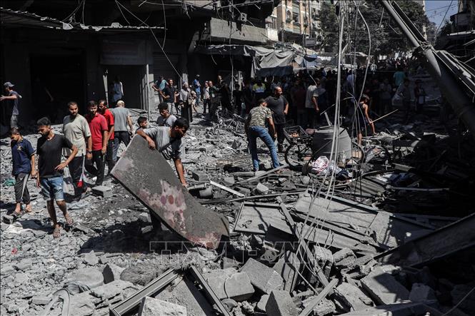 Những ngôi nhà bị phá hủy sau cuộc không kích của Israel tại Gaza. Ảnh: THX/TTXVN