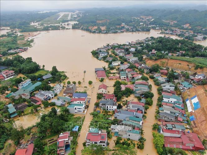 Phường Nam Cường, tỉnh Lào Cai có hàng trăm hộ dân bị ngập sâu. Ảnh: Tuấn Anh - TTXVN
