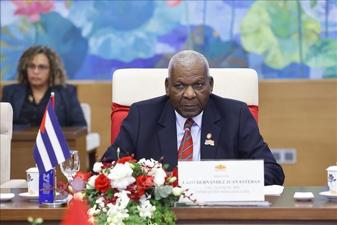 Chủ tịch Quốc hội Cuba Esteban Lazo Hernández phát biểu. Ảnh: Doãn Tấn – TTXVN
