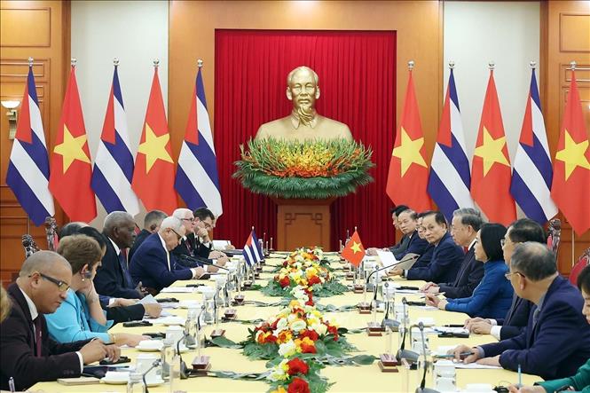 Tổng Bí thư Tô Lâm tiếp Chủ tịch Quốc hội Chính quyền nhân dân và Hội đồng Nhà nước Cuba Esteban Lazo Hernández. Ảnh: Thống Nhất – TTXVN