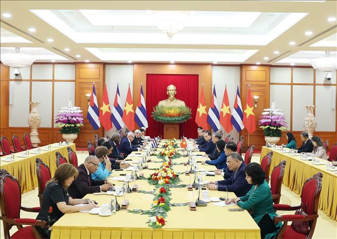 Tổng Bí thư Tô Lâm tiếp Chủ tịch Quốc hội Chính quyền nhân dân và Hội đồng Nhà nước Cuba Esteban Lazo Hernández. Ảnh: Thống Nhất – TTXVN