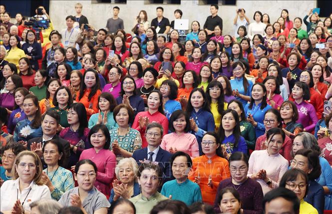 Các đại biểu dự lễ kỷ  niệm. Ảnh: Thống Nhất - TTXVN