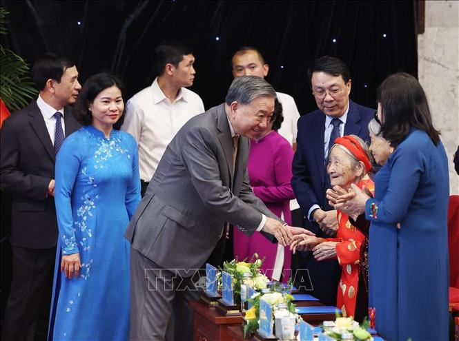 Tổng Bí thư Tô Lâm và các đại biểu. Ảnh: Thống Nhất - TTXVN