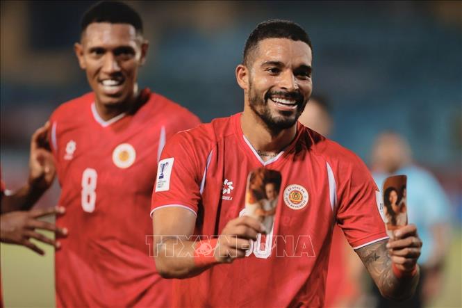 Cầu thủ Alves Rogerio ghi bàn thắng nâng tỷ số lên 2-0 cho CLB Công An Hà Nội. Ảnh: Minh Quyết - TTXVN

