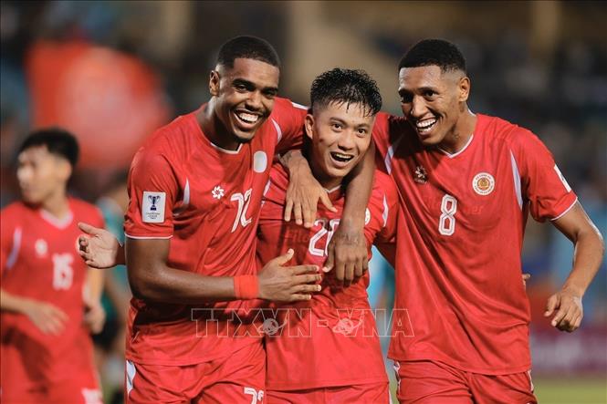 Phan Van Đức ghi bàn thắng ấn định chiến thắng 3-0 cho CLB Công An Hà Nội. Ảnh: Minh Quyết - TTXVN