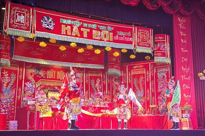 Một trích đoạn của Nhà hát nghệ thuật Hát Bội Thành phố Hồ Chí Minh. Ảnh: Thu Hương - TTXVN