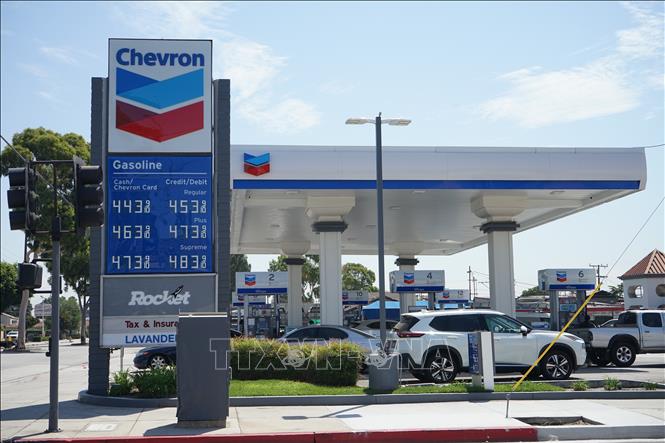 Mแปน: Hแปa hoแบกn lแปn tแบกi nhร mรกy lแปc dแบงu Chevron gแบงn Los Angeles - แบขnh thแปi sแปฑ quแปc tแบฟ - Chรญnh trแป-Quรขn sแปฑ - Thรดng tแบฅn xรฃ Viแปt Nam (TTXVN)