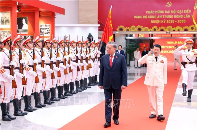 Tổng Bí thư Tô Lâm đến dự Đại hội đại biểu Đảng bộ Công an Trung ương lần thứ 8, nhiệm kỳ 2025 - 2030. Ảnh: Phạm Kiên - TTXVN
