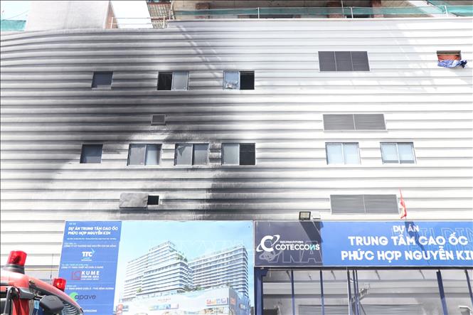 Vụ cháy tại Dự án Trung tâm cao ốc phức hợp Nguyễn Kim (đường Hải Phòng). Ảnh: Khoa Chương - TTXVN