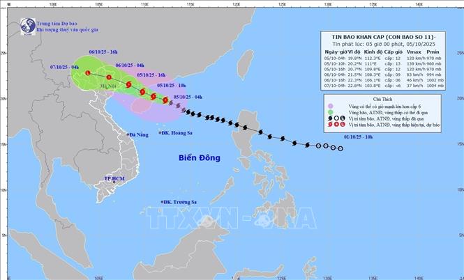 Hướng di huyển của bão số 11 lúc 08 h ngày 5/10.Ảnh: TTXVN phát
