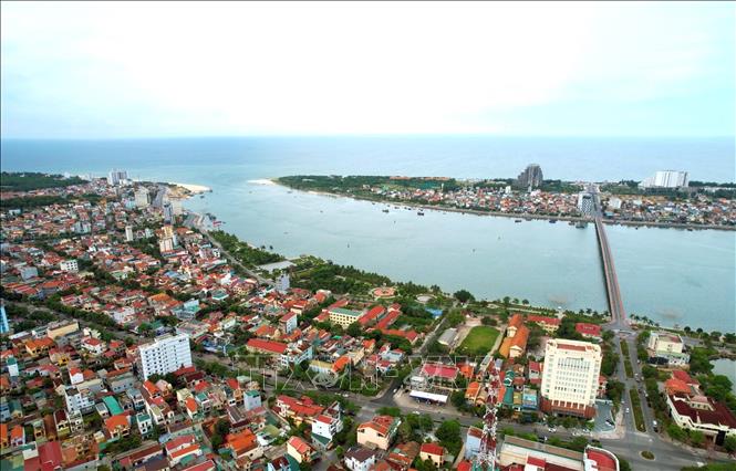 Quảng Trị ưu tiên phát triển hạ tầng ven biển Đồng Hới với tầm nhìn dài hạn, định hướng không gian đô thị mở rộng ra hướng biển. Ảnh: Nguyên Linh-TTXVN