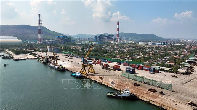 Cảng quốc tế Nghi Sơn, phường Nghi Sơn, tỉnh Thanh Hóa. Ảnh: Vũ Sinh - TTXVN
