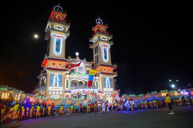 Đại lễ Hội yến Diêu trì cung là lễ hội lớn nhất trong năm của Hội Thánh Cao Đài Tòa Thánh Tây Ninh. Ảnh: Giang Phương – TTXVN