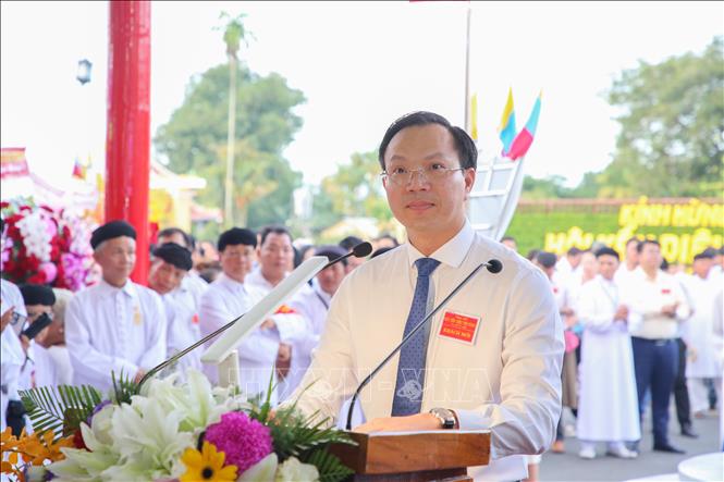 Ông Đoàn Trung Kiên, Phó Chủ tịch UBND tỉnh Tây Ninh phát biểu chúc mừng tại Đại lễ Hội yến Diêu Trì Cung năm 2025. Ảnh: Giang Phương – TTXVN