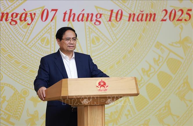 Thủ tướng Phạm Minh Chính chủ trì Phiên họp lần thứ 16 của Ban Chỉ đạo IUU. Ảnh: Dương Giang-TTXVN
