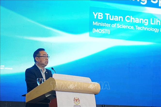 Bộ trưởng Khoa học, Công nghệ và Đổi mới Malaysia Chang Lih Kang phát biểu khai mạc Hội nghị. Ảnh: Bùi Hoàn - PV TTXVN tại Malaysia 