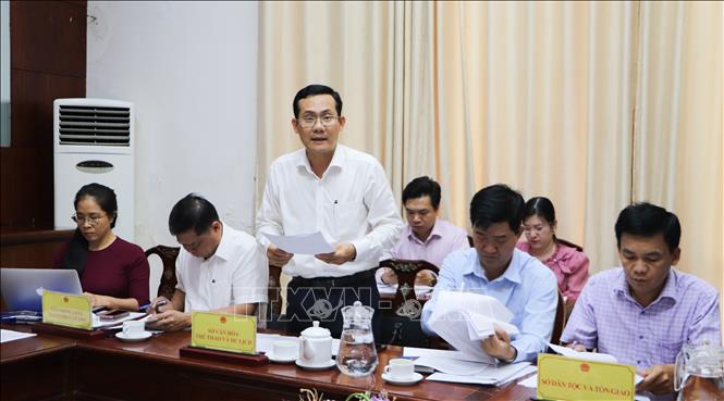 Ông Nguyễn Minh Tuấn, Phó Giám đốc Sở Văn hóa Thể thao & Du lịch Cần Thơ phát biểu tại cuộc họp. Ảnh: Hồng Thái - TTXVN