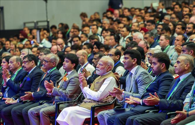 Thủ tướng Ấn Độ Narendra Modi dự lễ khai mạc Đại hội Di động Ấn Độ (IMC) lần thứ 9 ở Trung tâm hội nghị Yashobhoomi, New Delhi, ngày 8/10/2025. Ảnh: ANI/TTXVN