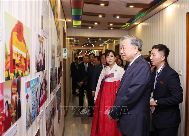 Tổng Bí thư Tô Lâm thăm Trường mẫu giáo Kiêng Sang. Ảnh: Thống Nhất – TTXVN