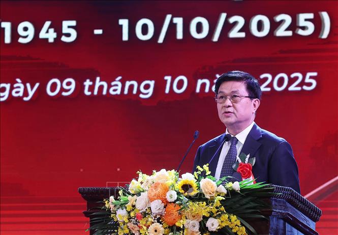 Luật sư Đỗ Ngọc Thịnh, Chủ tịch Liên đoàn Luật sư Việt Nam đọc diễn văn kỷ niệm. Ảnh: Lâm Khánh – TTXVN