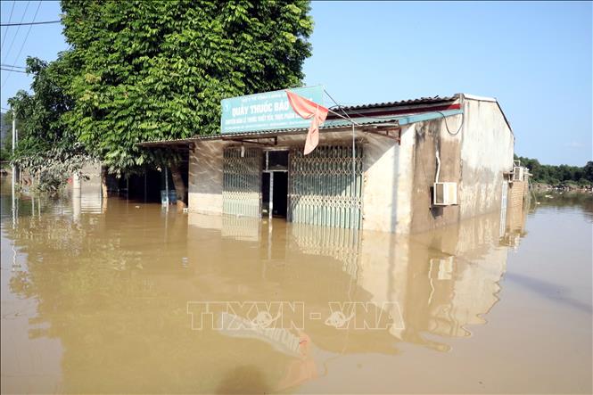 Đến sáng 10/10/2025, nhà dân ở xã Vân Nham, tỉnh Lạng Sơn vẫn ngập sâu. Ảnh: Văn Đạt - TTXVN