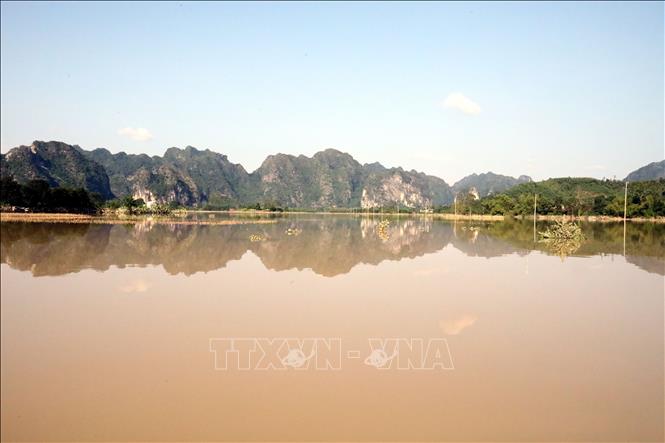 Diện tích hoa màu của người dân xã Vân Nham, tỉnh Lạng Sơn bị ngập trắng. Ảnh: Văn Đạt - TTXVN