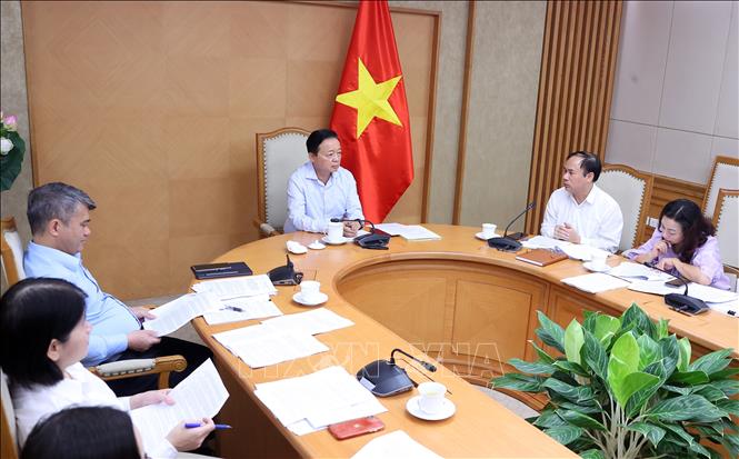 Phó Thủ tướng Trần Hồng Hà chủ trì cuộc họp. Ảnh: Văn Điệp - TTXVN