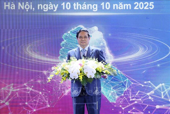 Thủ tướng Phạm Minh Chính phát biểu tại Phiên họp cấp cao Toàn cảnh Kinh tế tư nhân lần thứ nhất (ViPEL 2025). Ảnh: Dương Giang-TTXVN