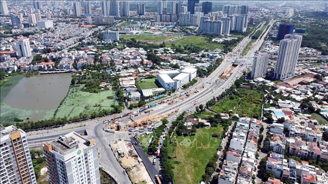 Công trường dự án nút giao An Phú là nút giao quan trọng ở cửa ngõ phía Đông của Thành phố Hồ Chí Minh. Ảnh: Tiến Lực - TTXVN