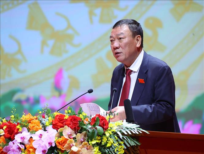 Đồng chí Đoàn Hồng Phong, Ủy viên Trung ương Đảng, Ủy viên Ban Thường vụ Đảng ủy Chính phủ, Tổng Thanh tra Chính phủ thay mặt Đoàn Chủ tịch thông qua Quy chế làm việc của Đại hội. Ảnh: Văn Điệp - TTXVN