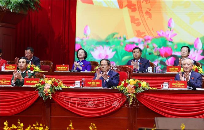 Đoàn Chủ tịch điều hành Đại hội đại biểu Đảng bộ Chính phủ lần thứ nhất, nhiệm kỳ 2025-2030. Ảnh: Dương Giang-TTXVN 
