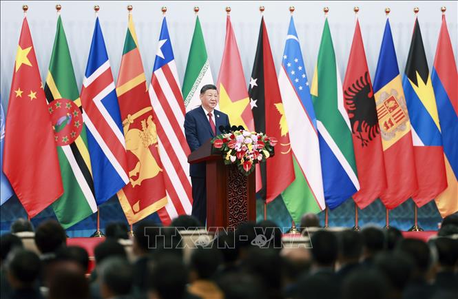 Chủ tịch Trung Quốc Tập Cận Bình phát biểu tại lễ khai mạc Hội nghị thượng đỉnh Phụ nữ toàn cầu, ở Bắc Kinh, ngày 13/10/2025. Ảnh: THX/TTXVN