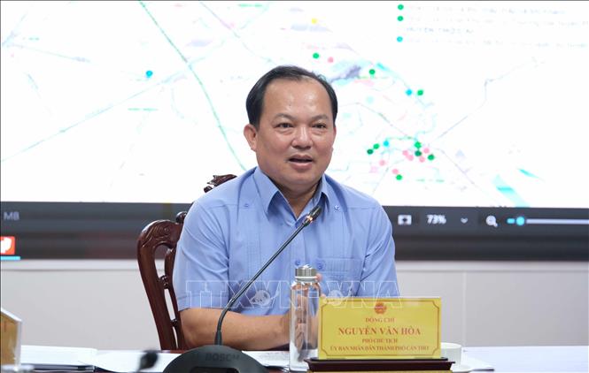 Phó Chủ tịch UBND thành phố Cần Thơ Nguyễn Văn Hòa phát biểu tại cuộc họp. Ảnh: Thanh Liêm - TTXVN